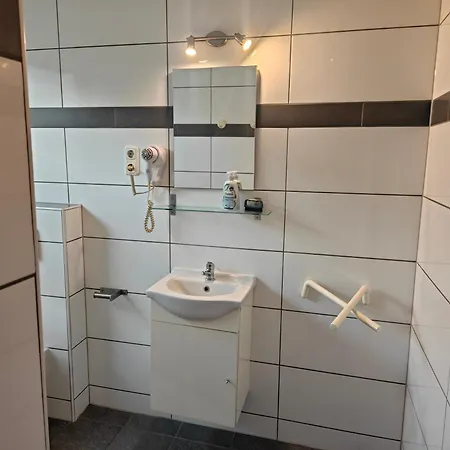 Neu Maisonette Haus Jedes Mit Eigenem Bad , Schlafen Im Mit Einbaukueche