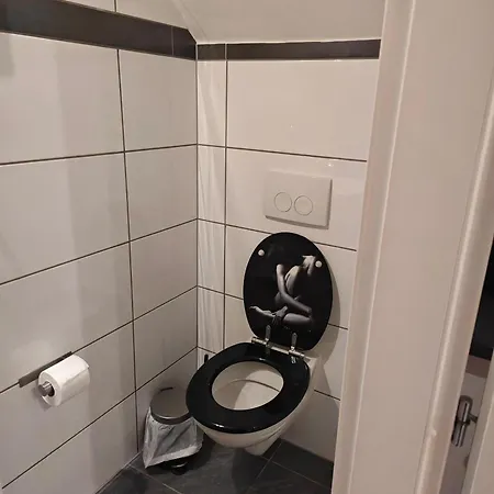 Neu Maisonette Haus Jedes Mit Eigenem Bad 7 Betten, Schlafen Im Mit Einbaukueche Appartement *
