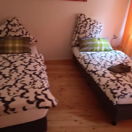 Neu Maisonette Haus Jedes Mit Eigenem Bad , Schlafen Im Mit Einbaukueche Apartment Eschweiler
