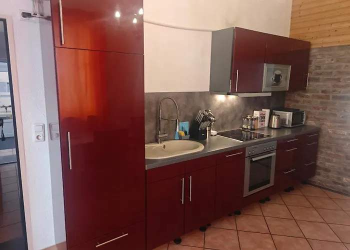 Neu Maisonette Haus Jedes Mit Eigenem Bad 7 Betten, Schlafen Im Mit Einbaukueche *