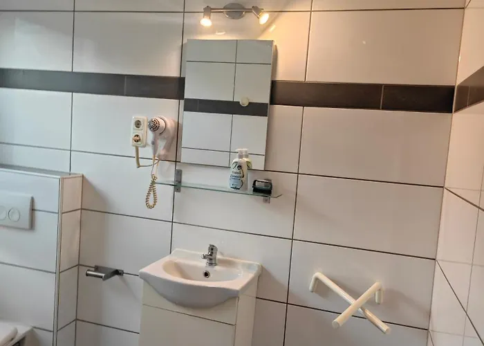 Neu Maisonette Haus Jedes Mit Eigenem Bad 7 Betten, Schlafen Im Mit Einbaukueche Lejlighed Eschweiler
